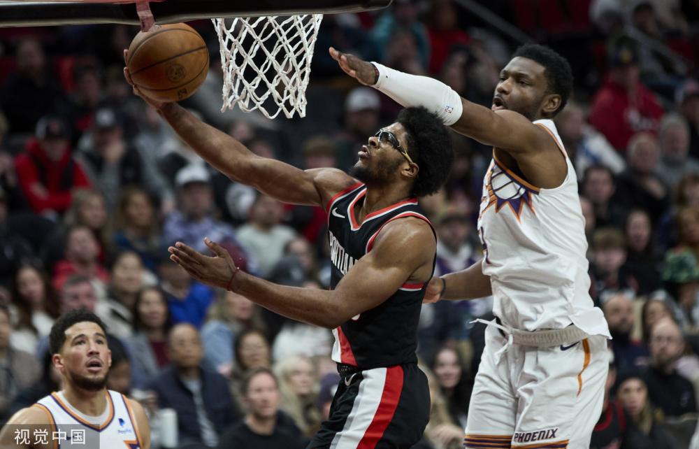 经验丰富的 经验丰富的