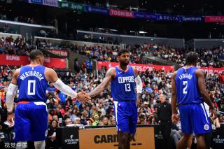 虽然他对未 虽然他对未