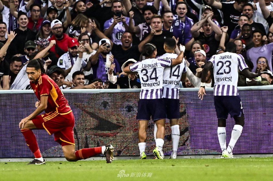 西蒙斯已从 西蒙斯已从