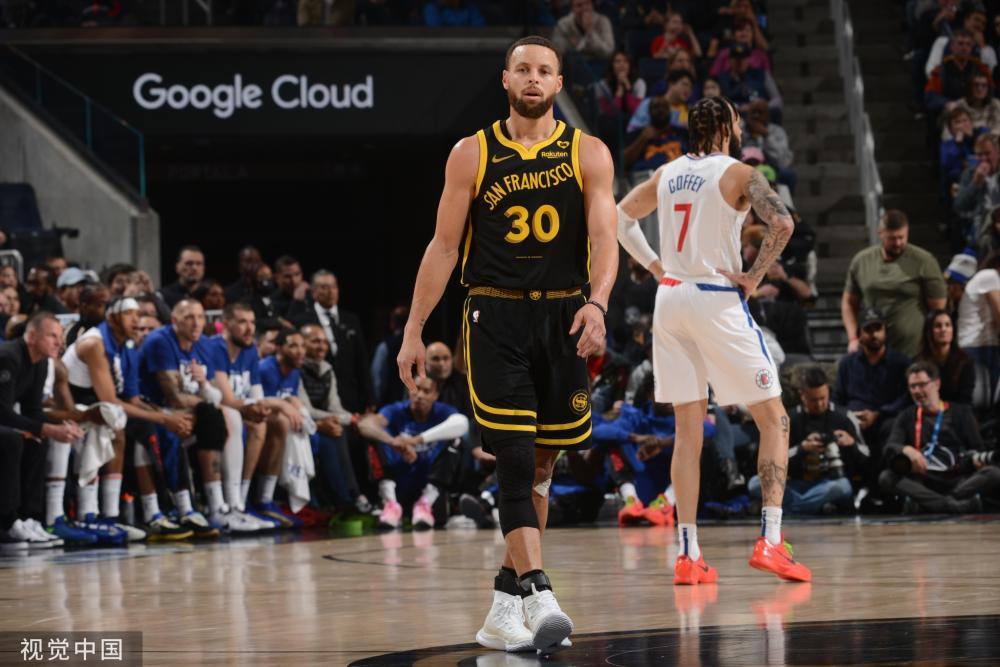 鼓励球员们 鼓励球员们