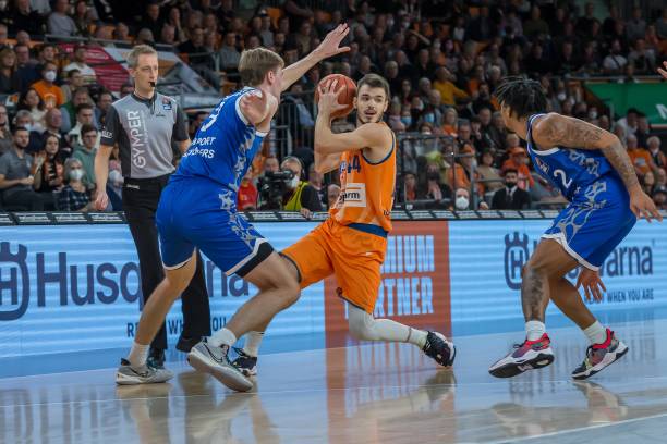 硬仗需求的 硬仗需求的